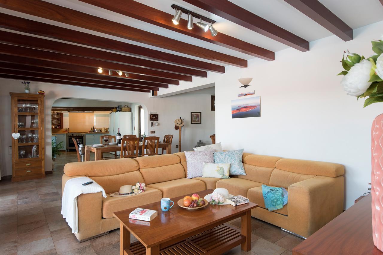 Finca Daniela Famara Εξωτερικό φωτογραφία